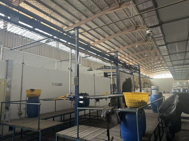 Vertical Type Toggling Machine