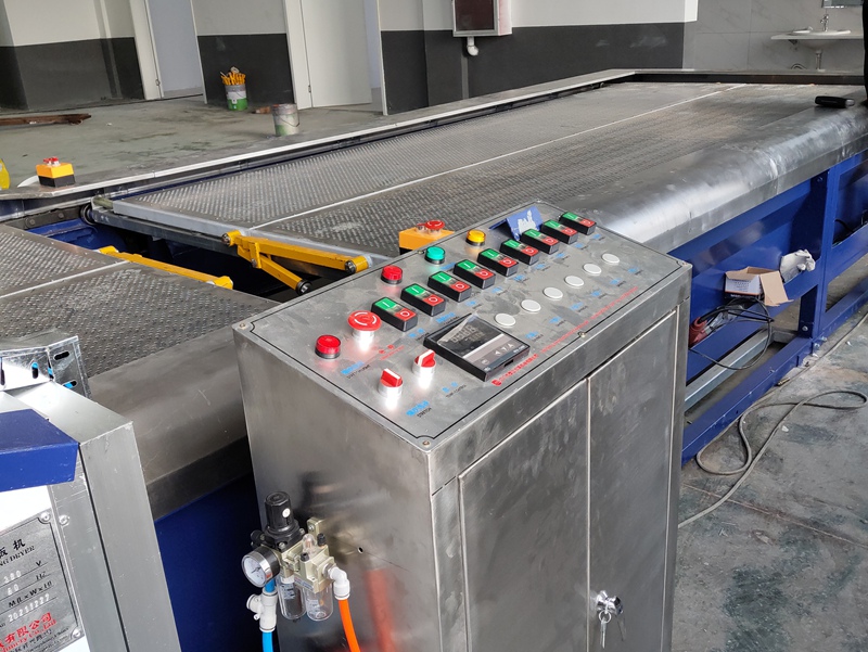 Horizontal Type Toggling Machine